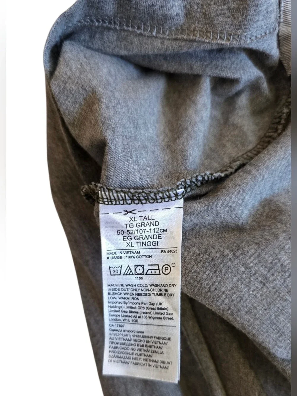 Banana Republic ​brand banana